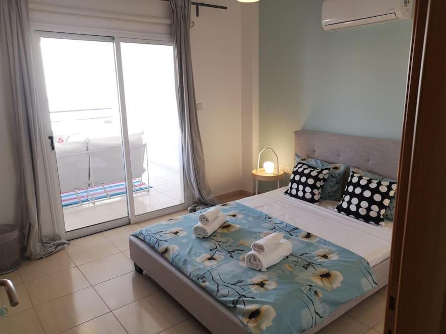 Yippee! At Ermou Square Amazing Location View Apartment Larnaca